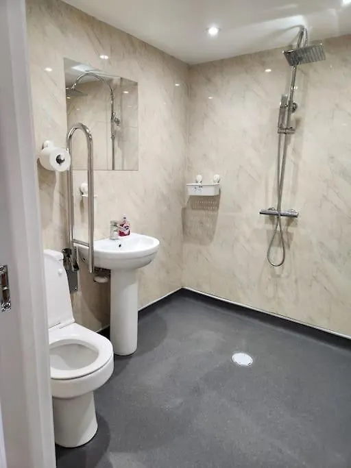 Apartment Lovely En-Suite Room With Private Entry, Close To Station Bexleyheath