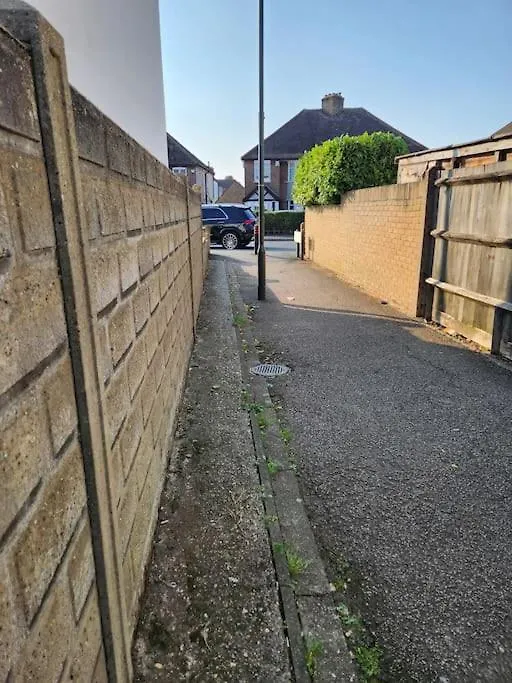 Lovely En-Suite Room With Private Entry, Close To Station Bexleyheath